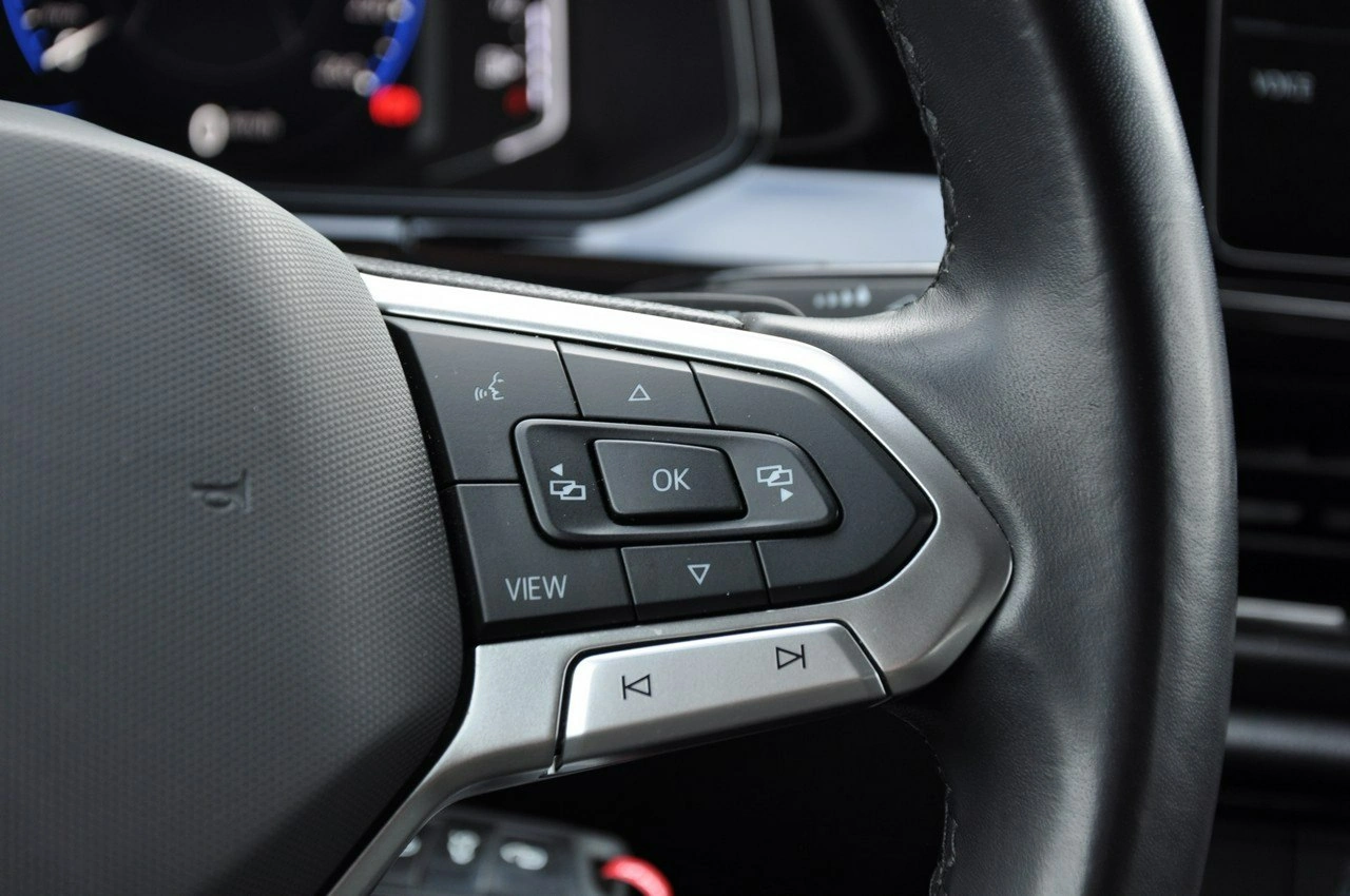 Volkswagen T-Roc - Zdjęcie 14