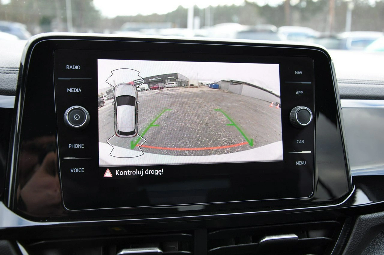 Volkswagen T-Roc - Zdjęcie 15