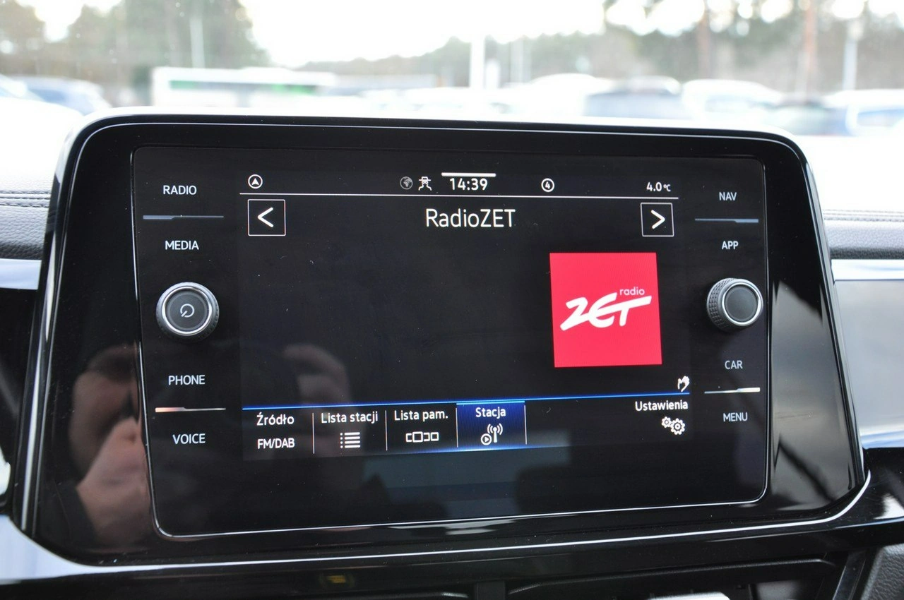 Volkswagen T-Roc - Zdjęcie 18