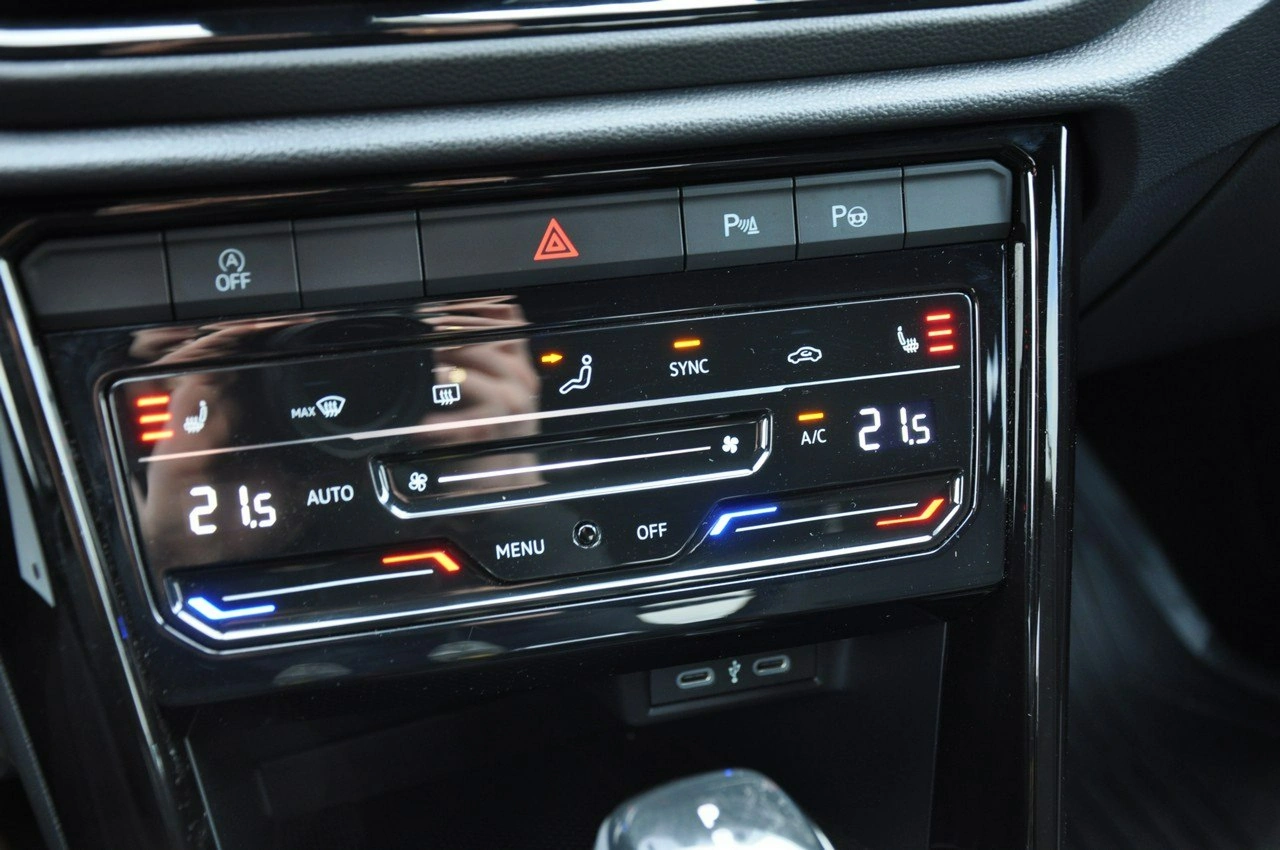 Volkswagen T-Roc - Zdjęcie 20