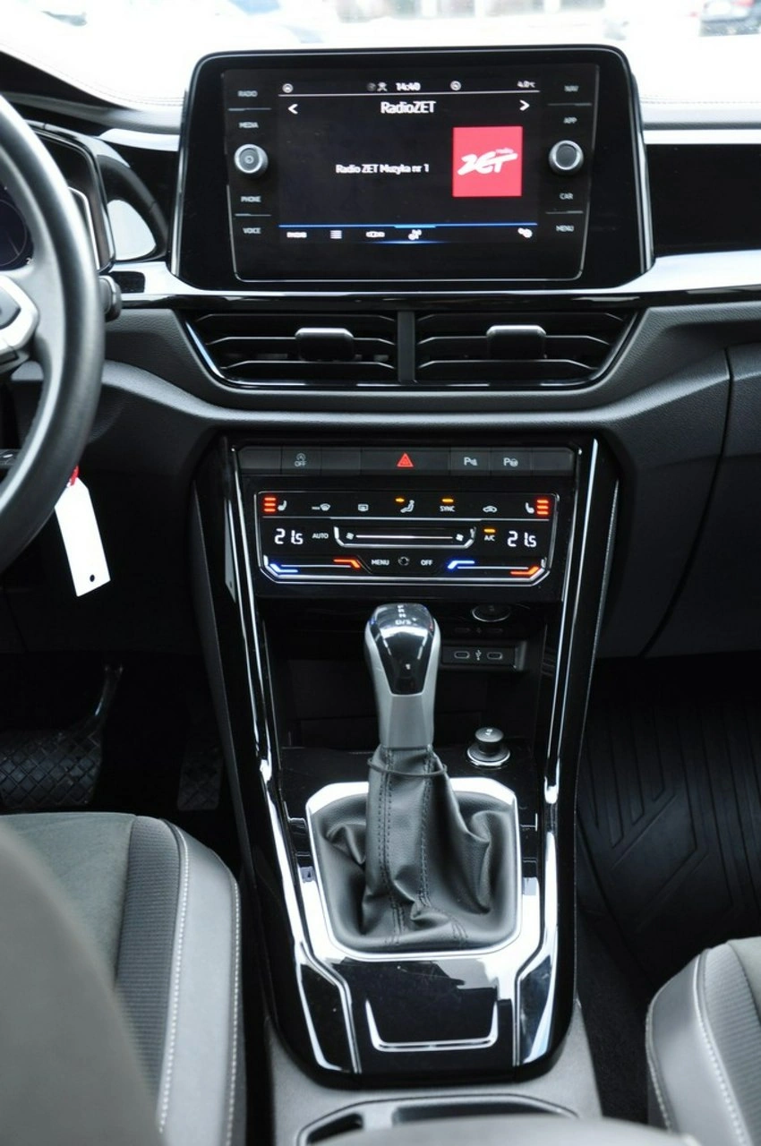 Volkswagen T-Roc - Zdjęcie 24