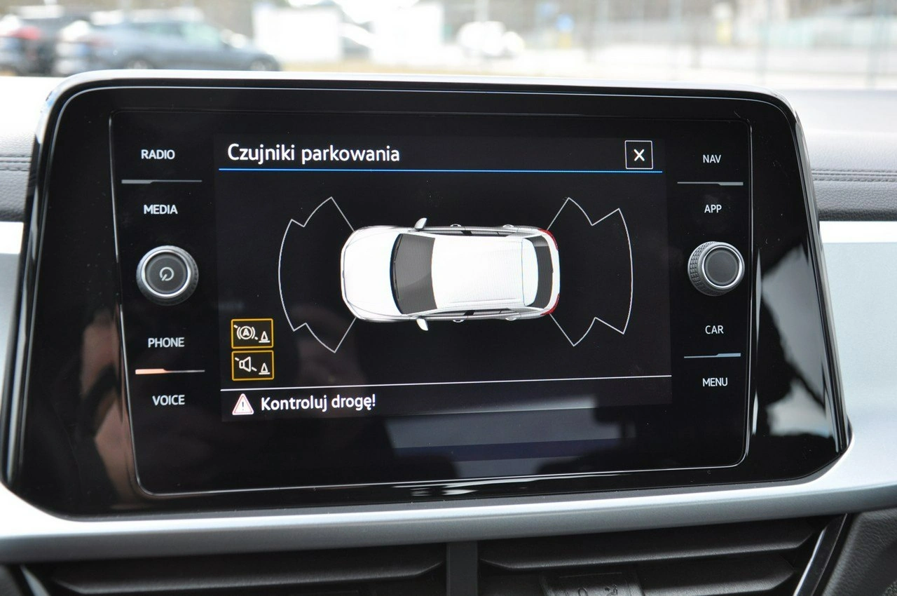 Volkswagen T-Roc - Zdjęcie 14