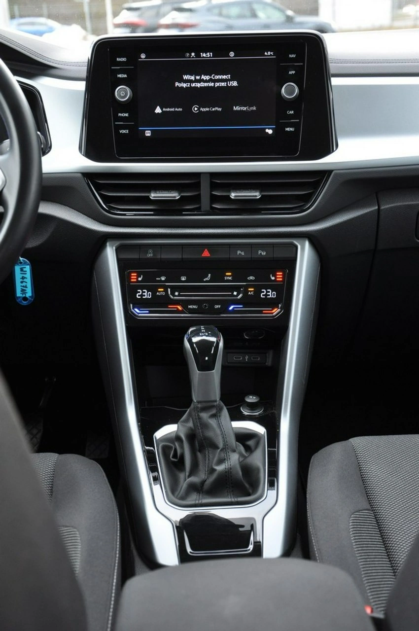 Volkswagen T-Roc - Zdjęcie 23