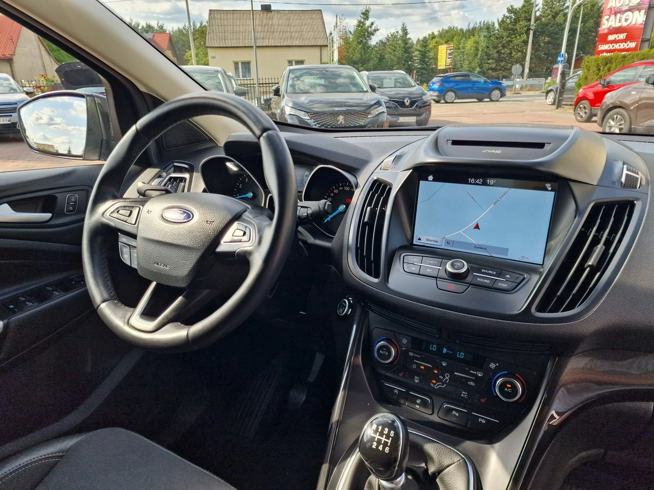 Ford Kuga - Zdjęcie 24