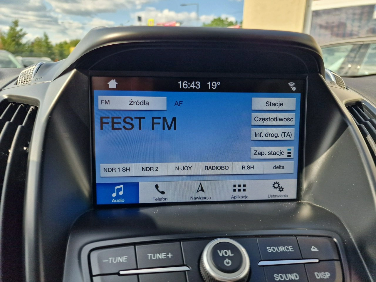 Ford Kuga - Zdjęcie 26