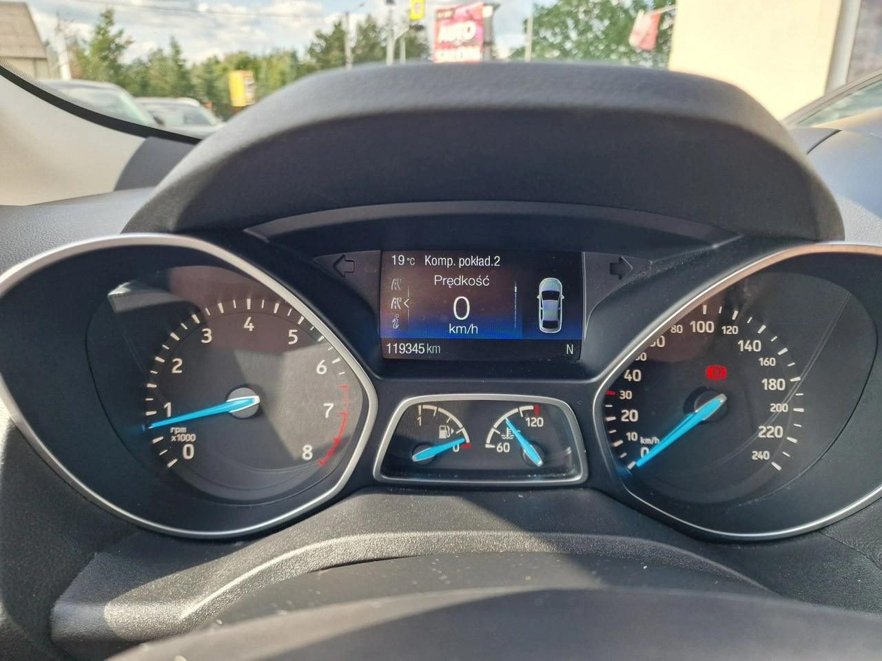 Ford Kuga - Zdjęcie 32