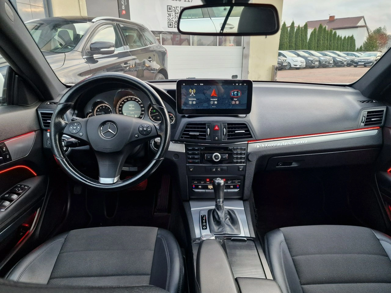 Mercedes E 200 - Zdjęcie 17