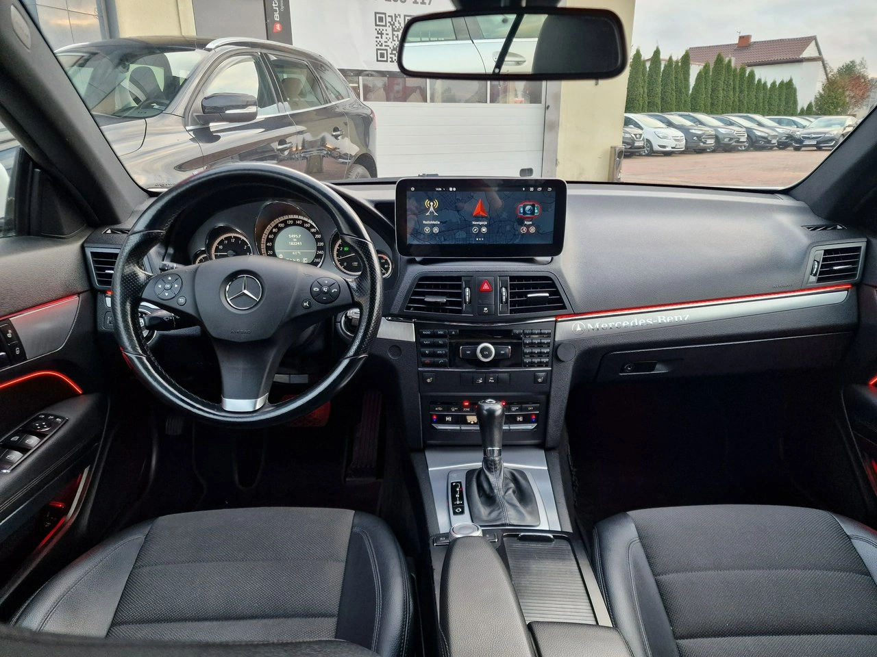 Mercedes E 200 - Zdjęcie 13