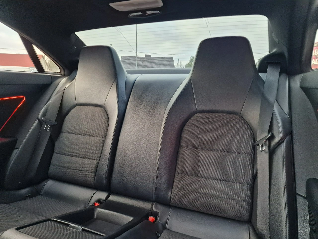 Mercedes E 200 - Zdjęcie 16