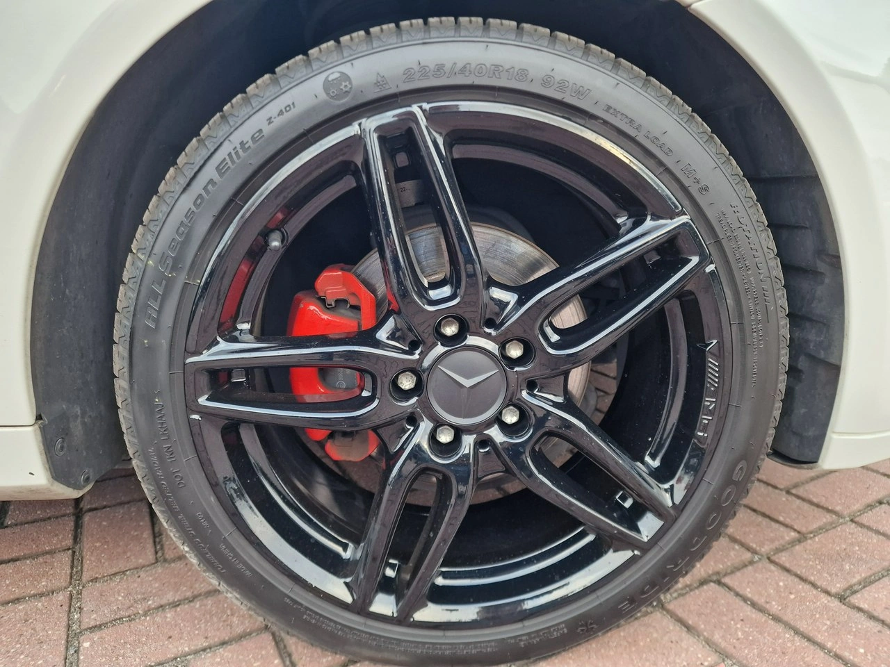 Mercedes E 200 - Zdjęcie 25