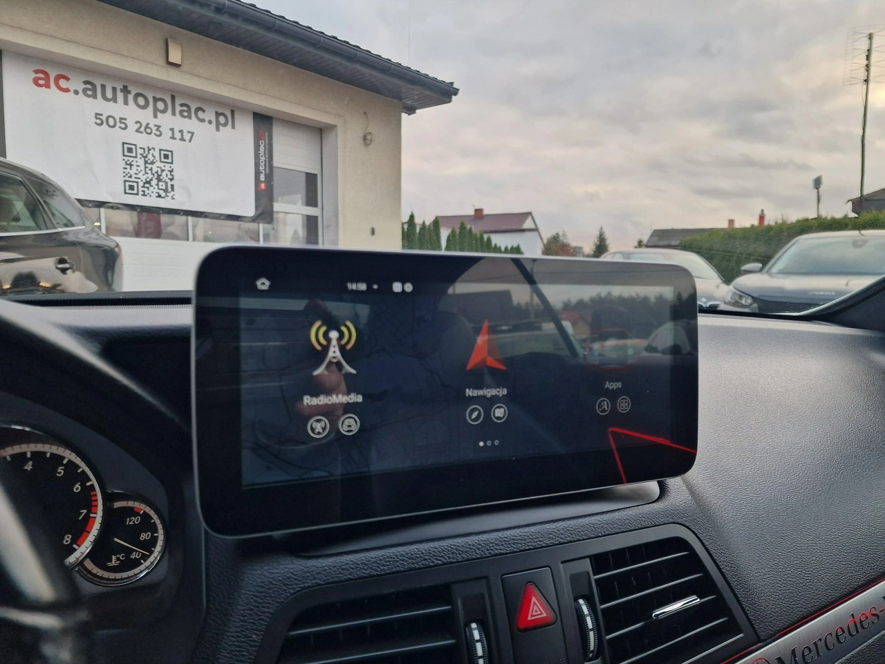 Mercedes E 200 - Zdjęcie 26