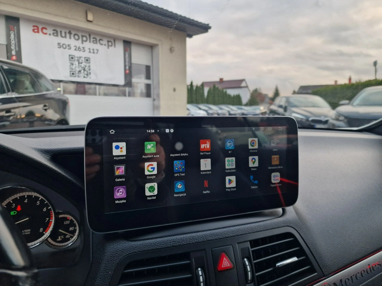 Mercedes E 200 - Zdjęcie 24