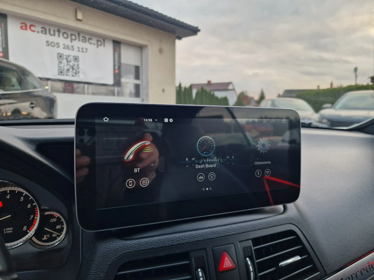 Mercedes E 200 - Zdjęcie 25