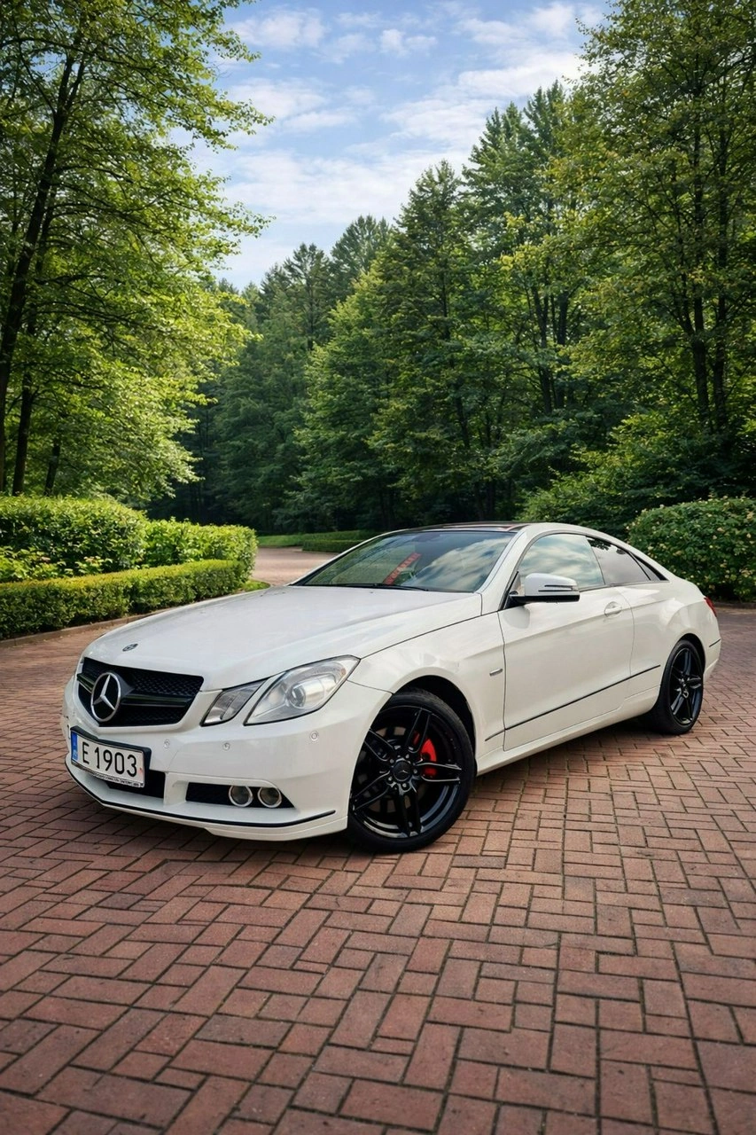 Mercedes E 200 - Zdjęcie 2