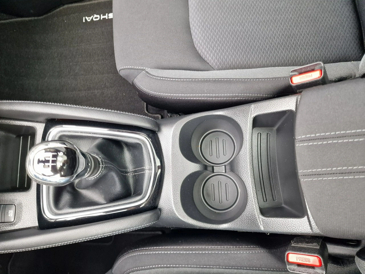 Nissan Qashqai - Zdjęcie 30