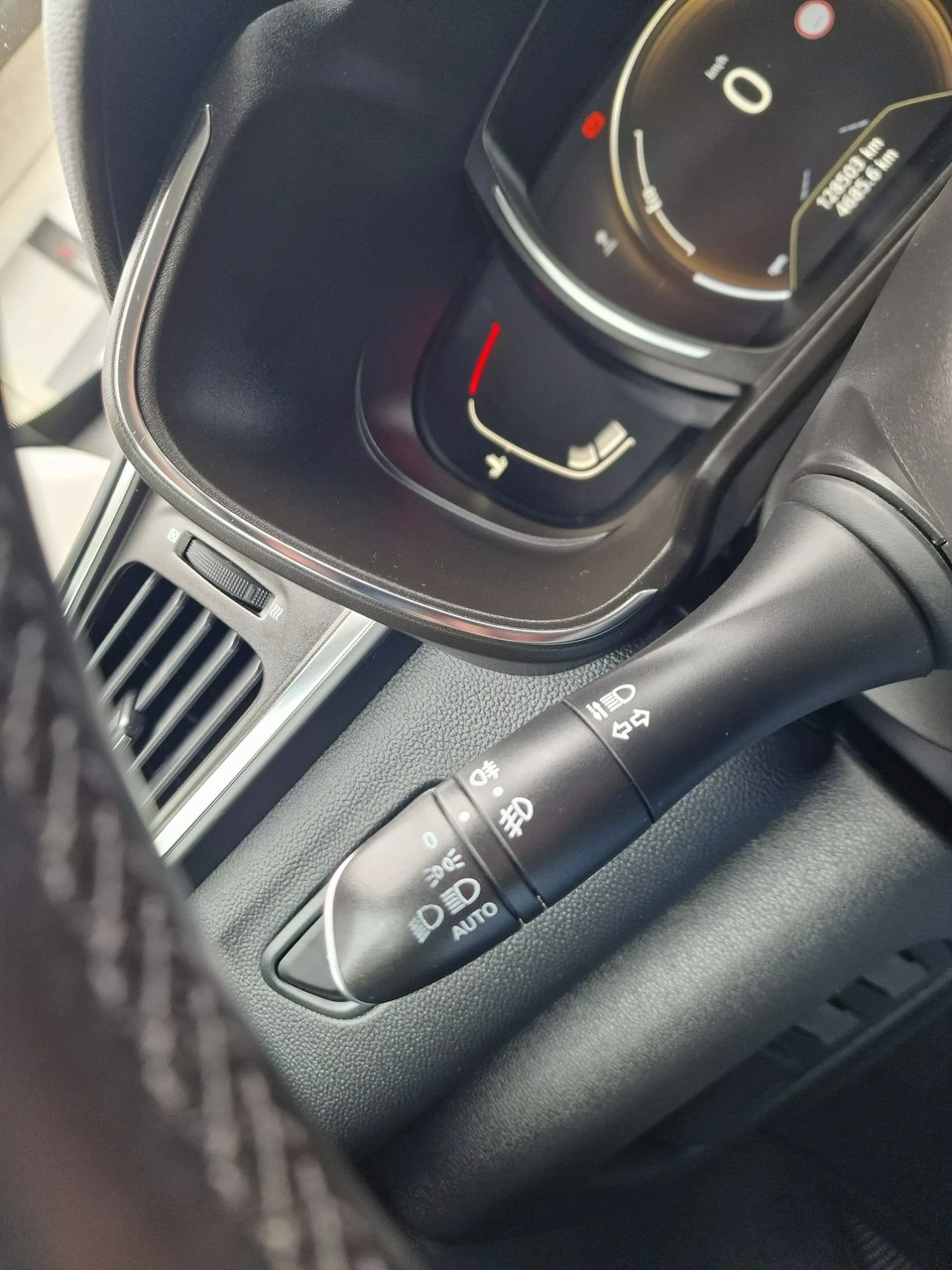 Renault Kadjar - Zdjęcie 33