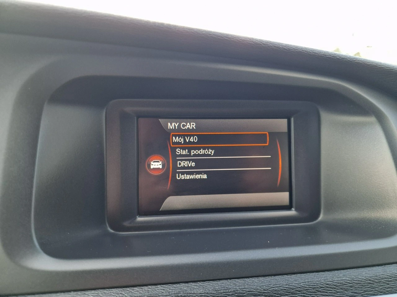 Volvo V40 - Zdjęcie 24