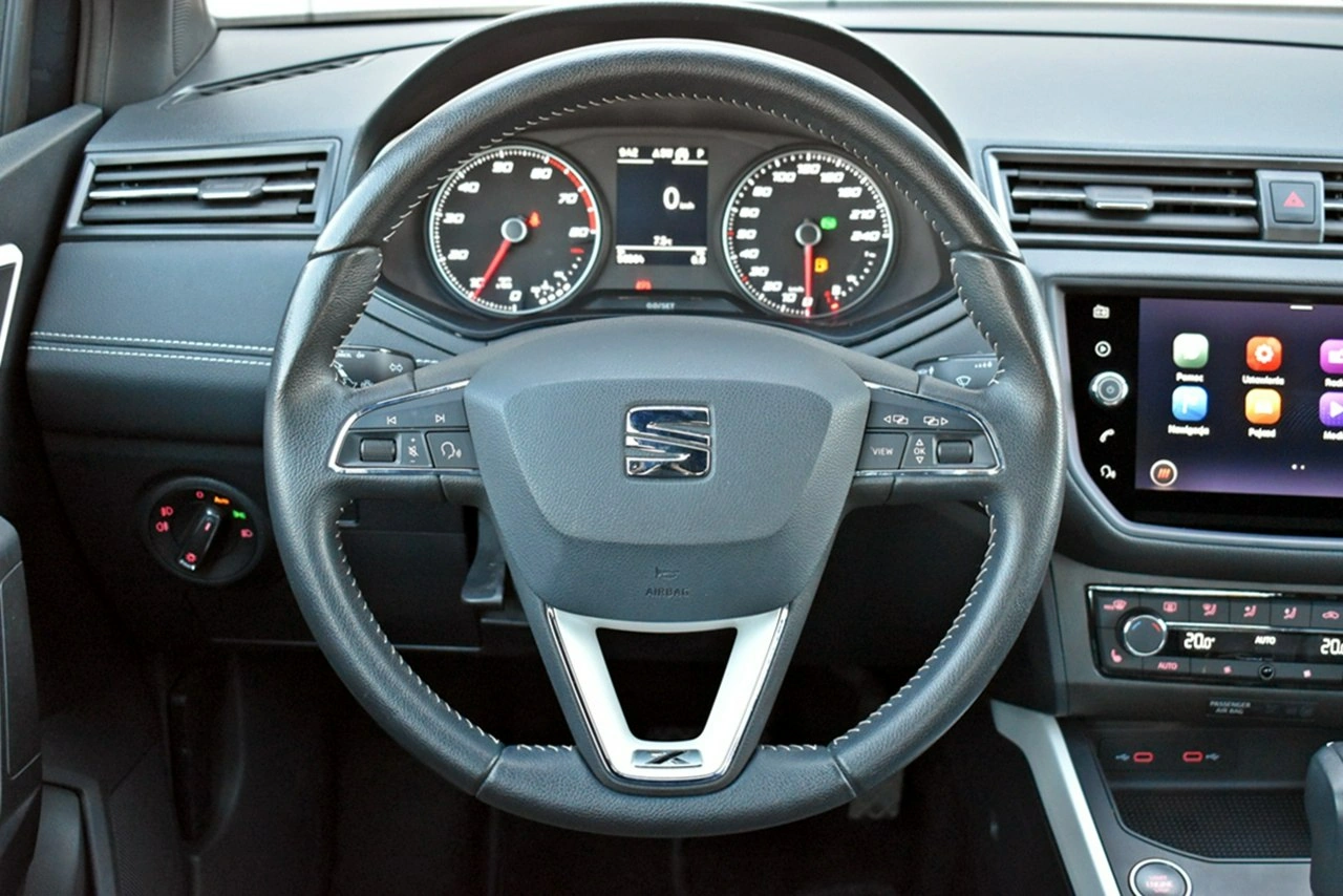 Seat Arona - Zdjęcie 14