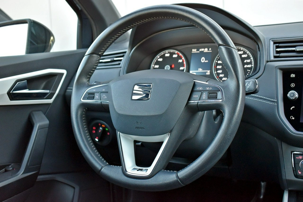 Seat Arona - Zdjęcie 17