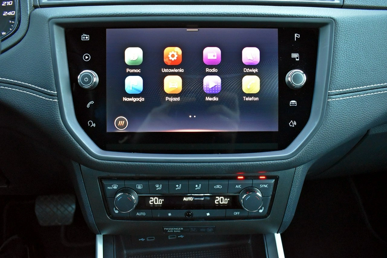 Seat Arona - Zdjęcie 18