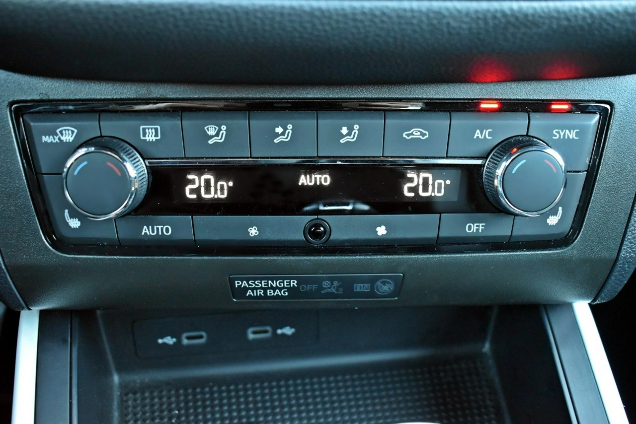 Seat Arona - Zdjęcie 23