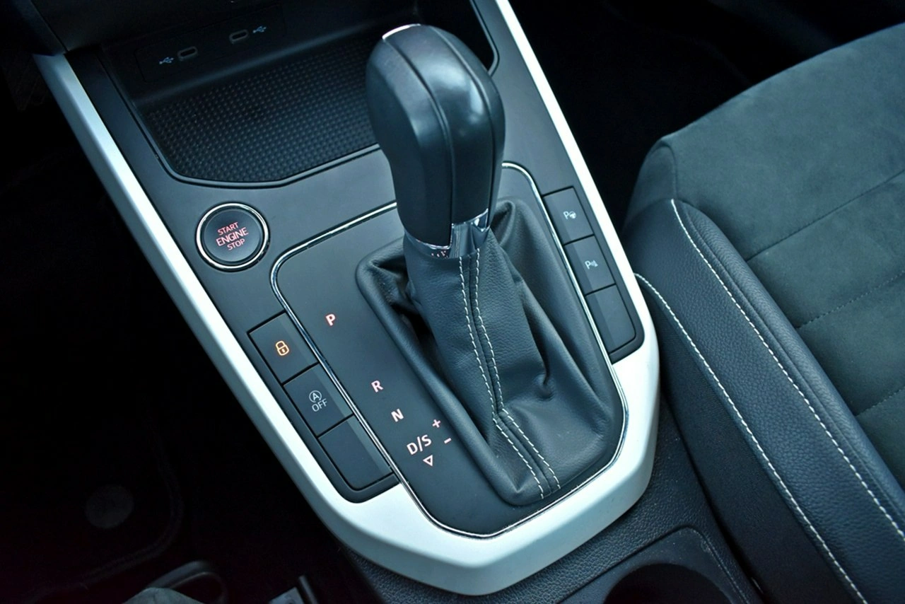 Seat Arona - Zdjęcie 24