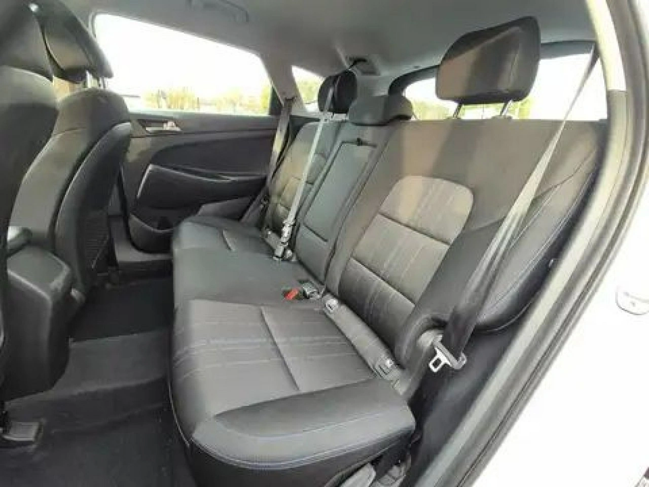 Hyundai Tucson - Zdjęcie 10