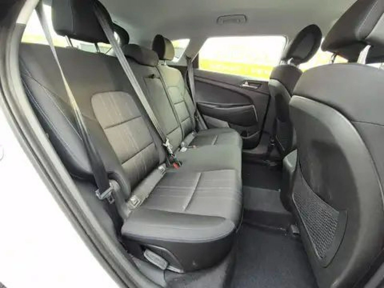 Hyundai Tucson - Zdjęcie 11