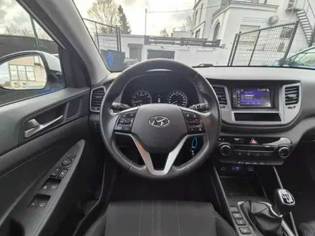 Hyundai Tucson - Zdjęcie 6