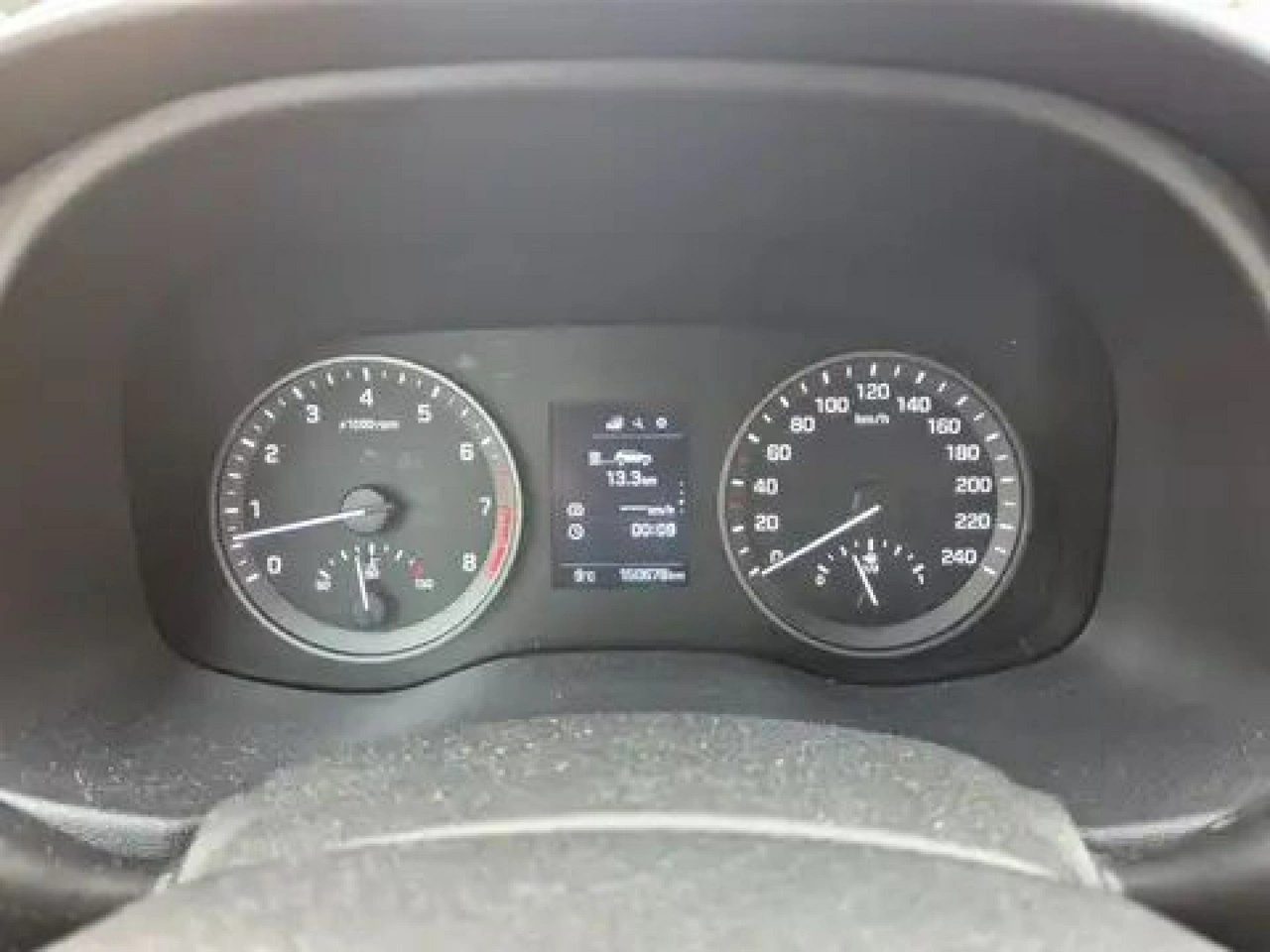 Hyundai Tucson - Zdjęcie 8