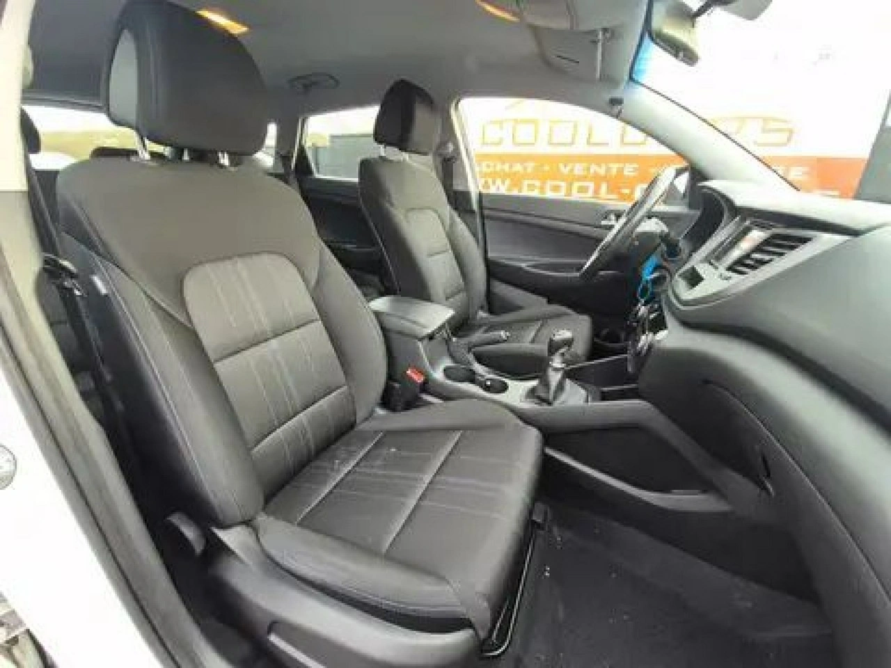 Hyundai Tucson - Zdjęcie 9