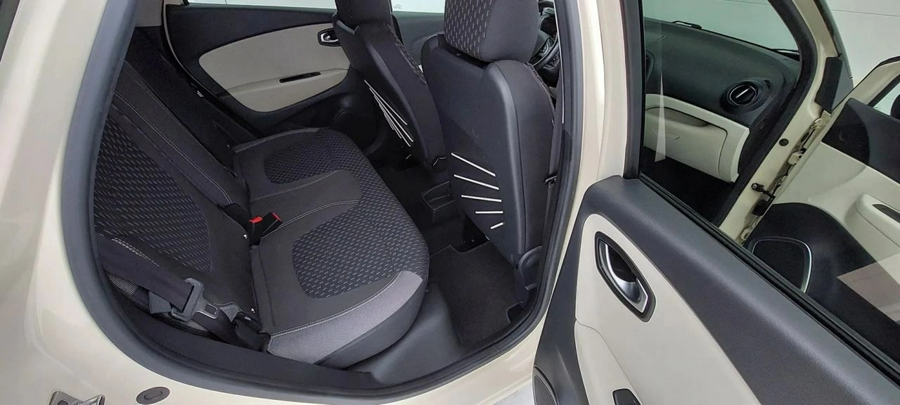 Renault Captur - Zdjęcie 25