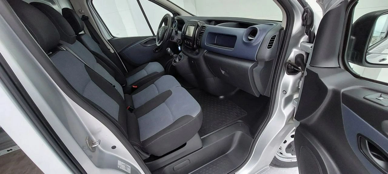 Opel Vivaro - Zdjęcie 24