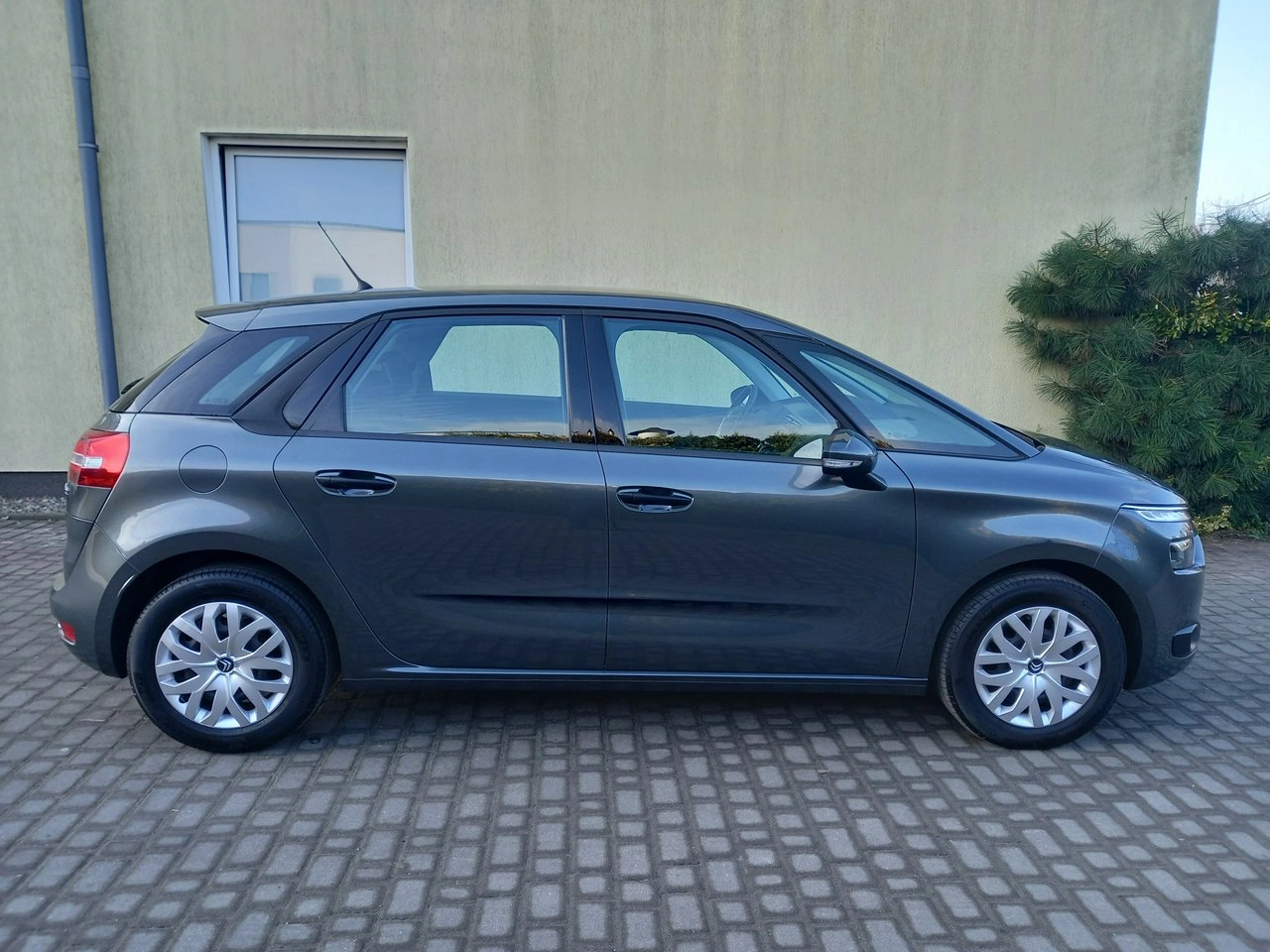 Citroën C4 Picasso - Zdjęcie 19