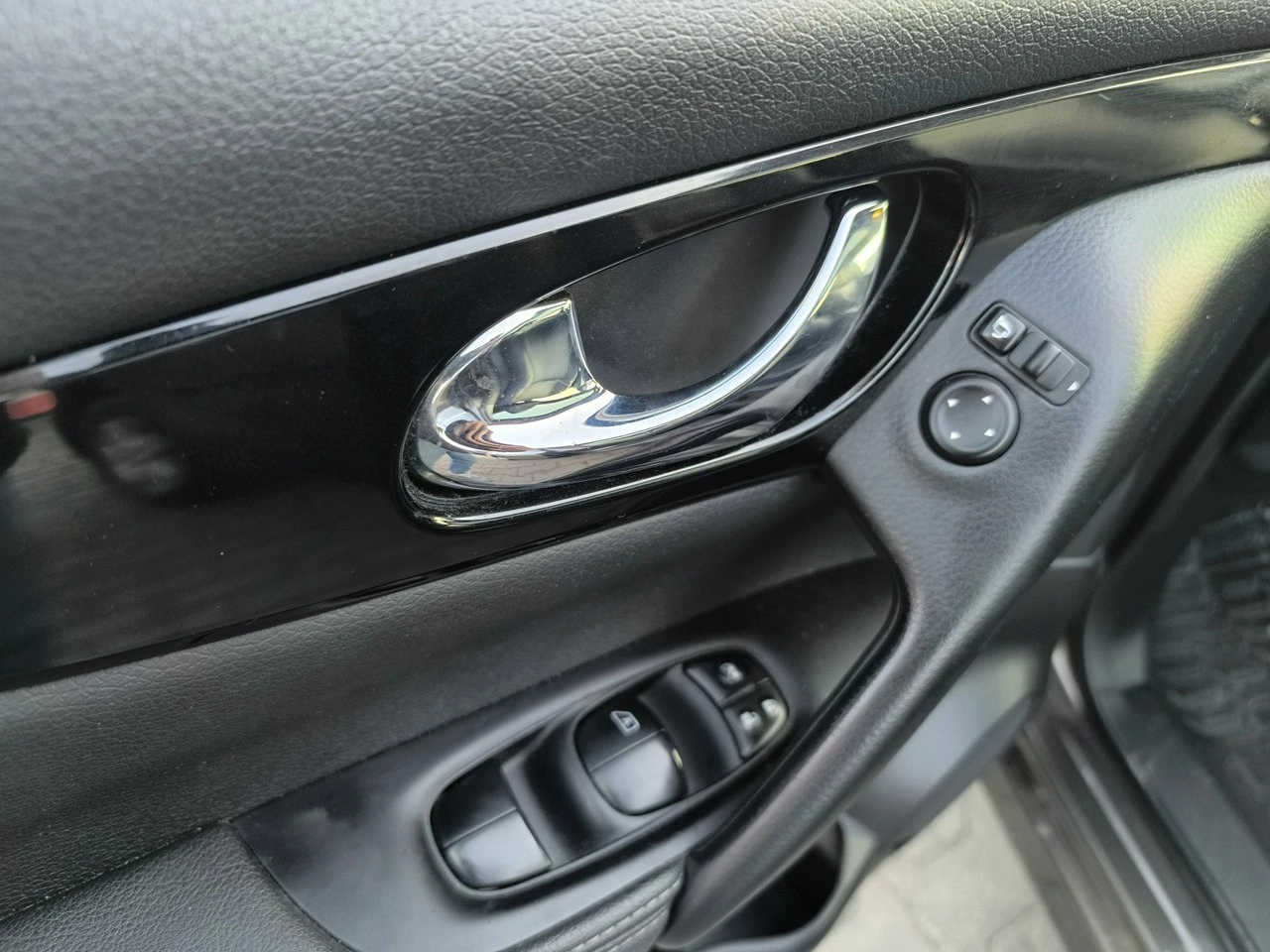 Nissan Qashqai - Zdjęcie 13