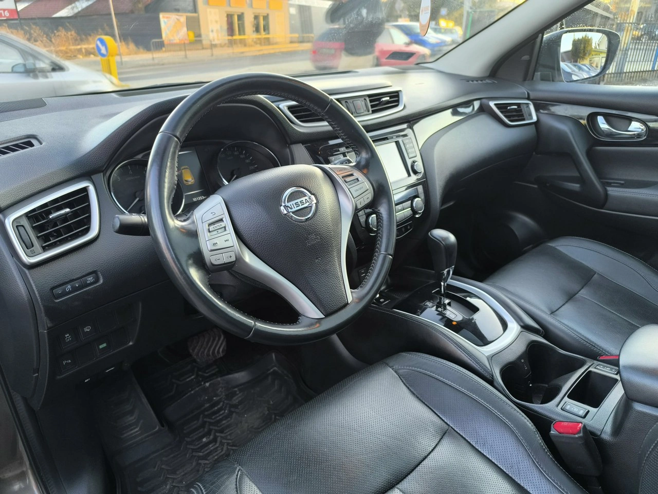 Nissan Qashqai - Zdjęcie 14