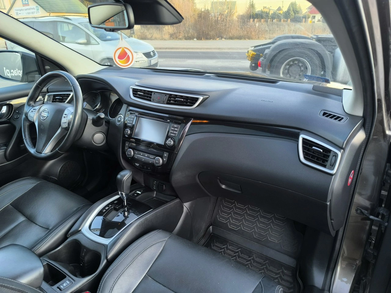 Nissan Qashqai - Zdjęcie 26