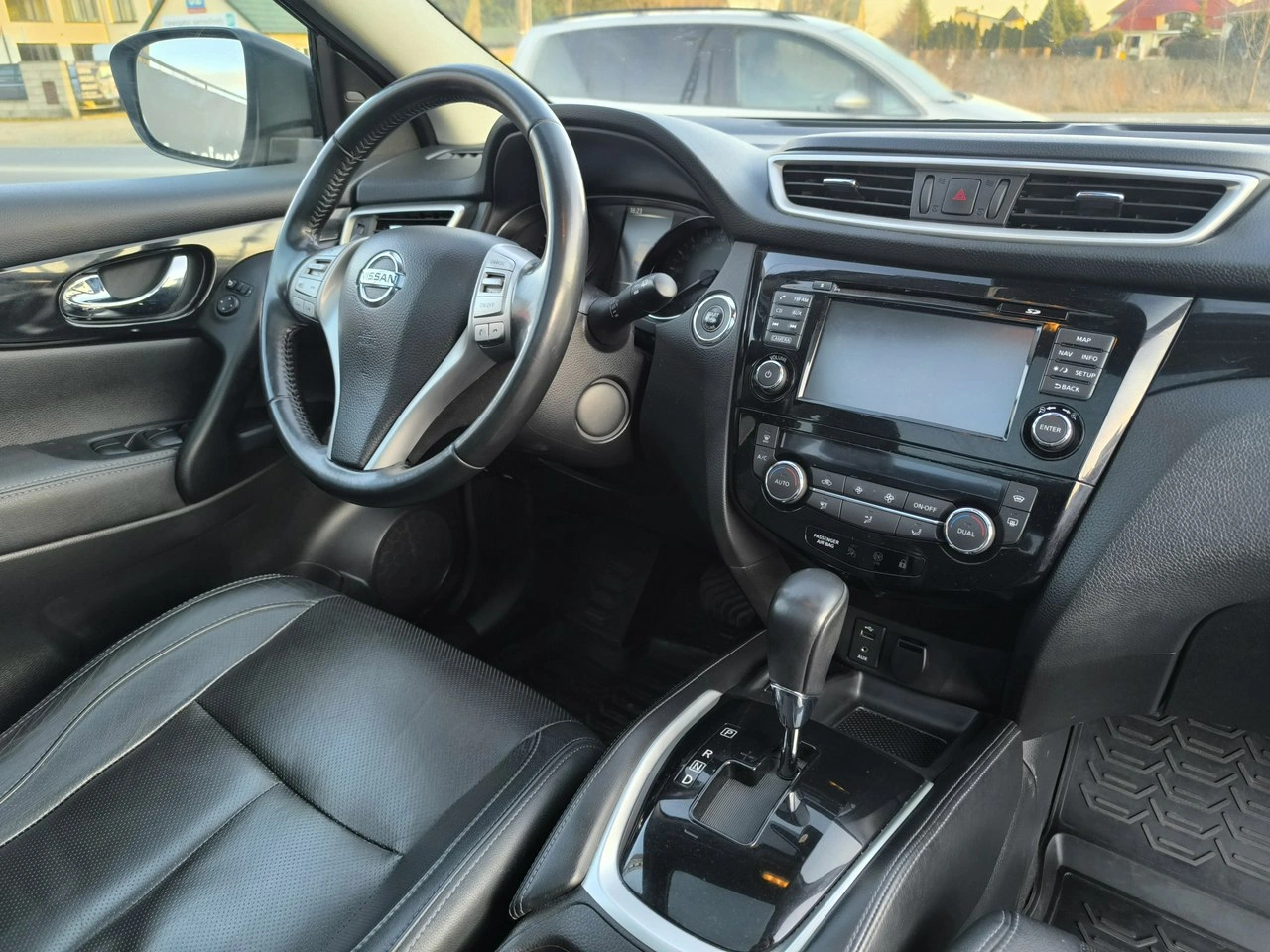 Nissan Qashqai - Zdjęcie 27