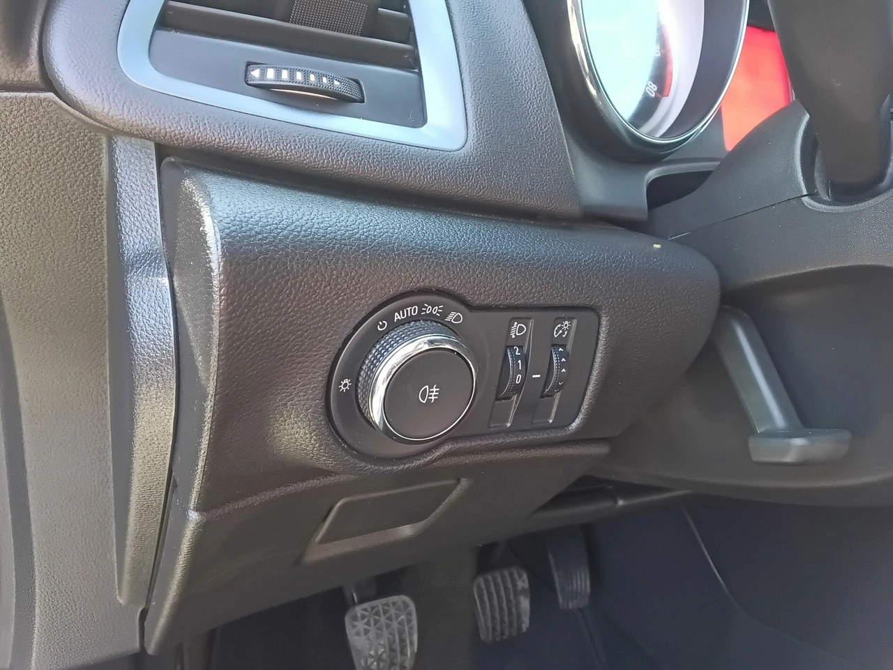 Opel Astra - Zdjęcie 28