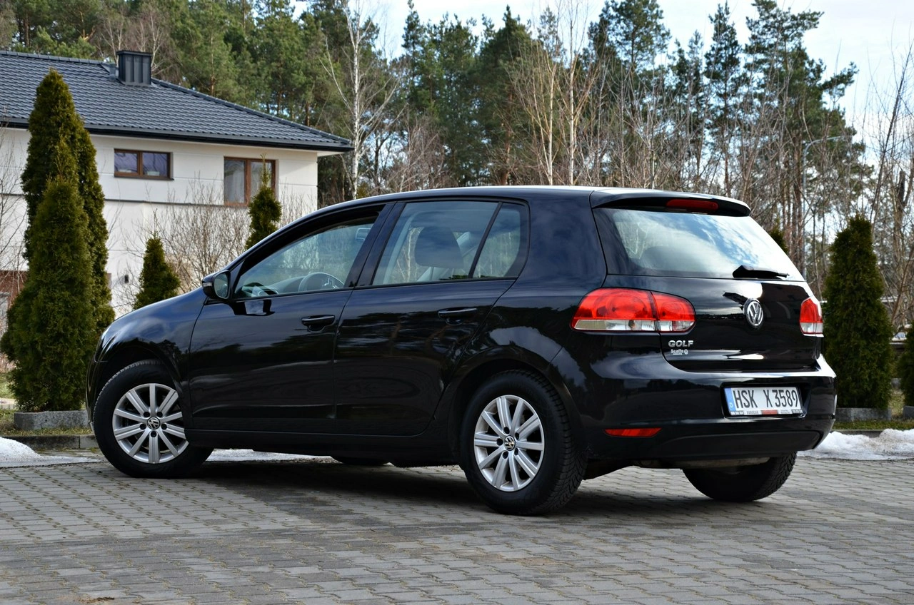 Volkswagen Golf - Zdjęcie 18