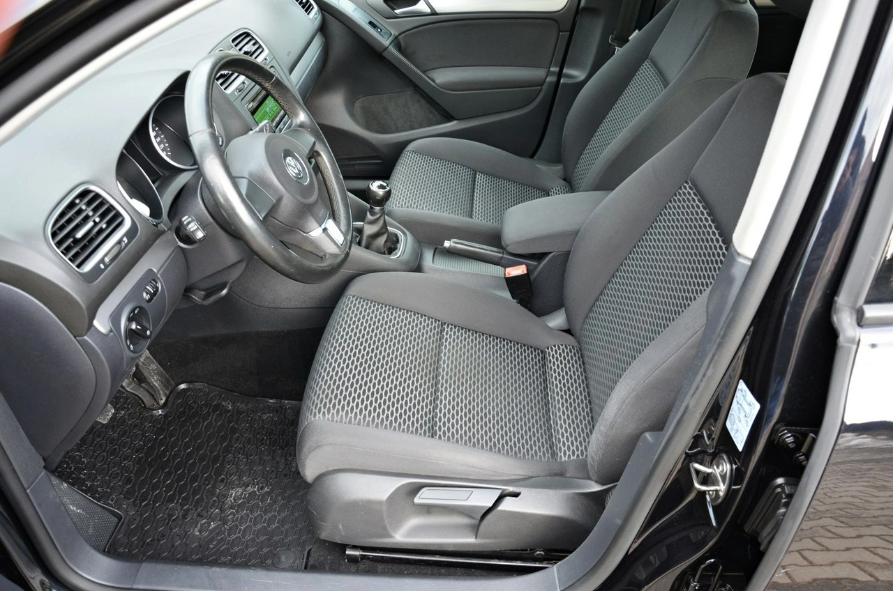 Volkswagen Golf - Zdjęcie 27