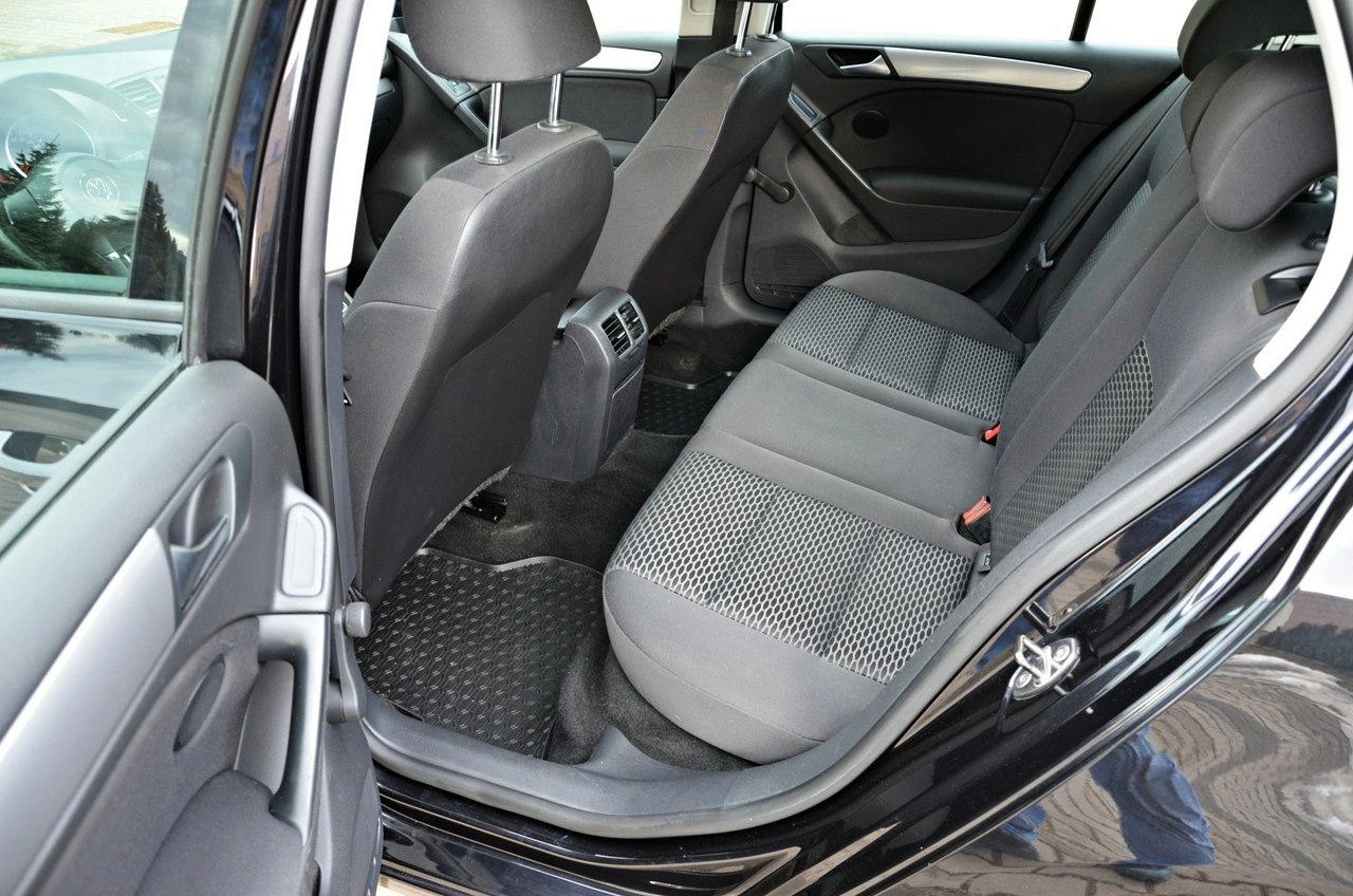 Volkswagen Golf - Zdjęcie 30