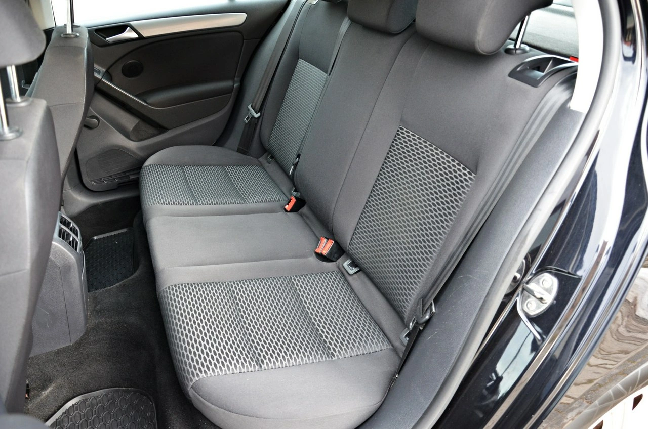 Volkswagen Golf - Zdjęcie 31