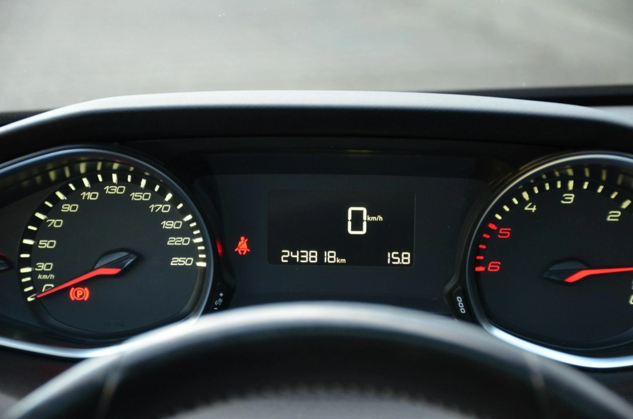 Peugeot 308 SW - Zdjęcie 31