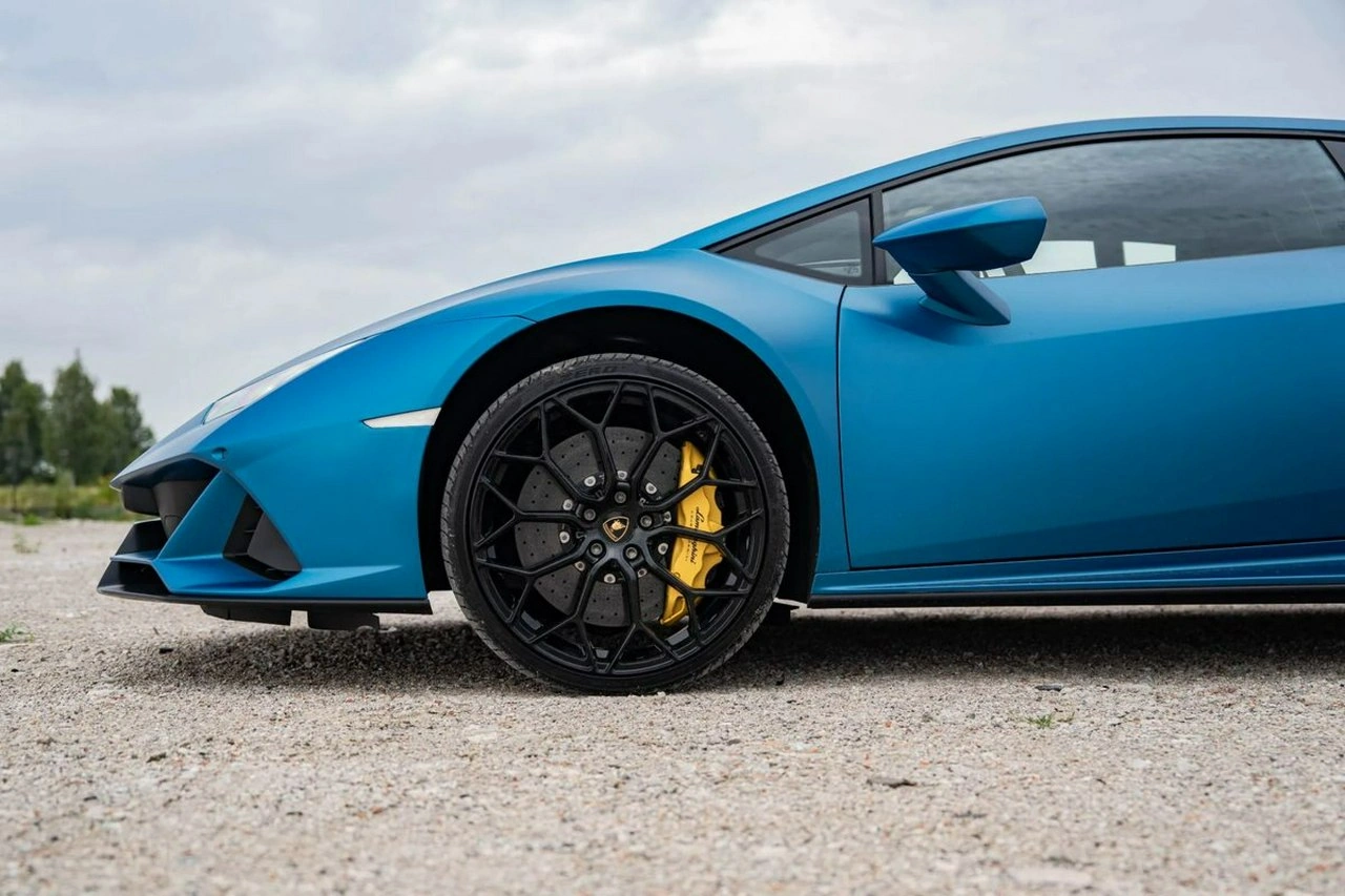 Lamborghini Huracan - Zdjęcie 10