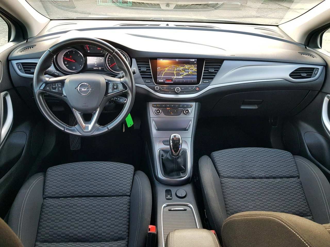 Opel Astra - Zdjęcie 11