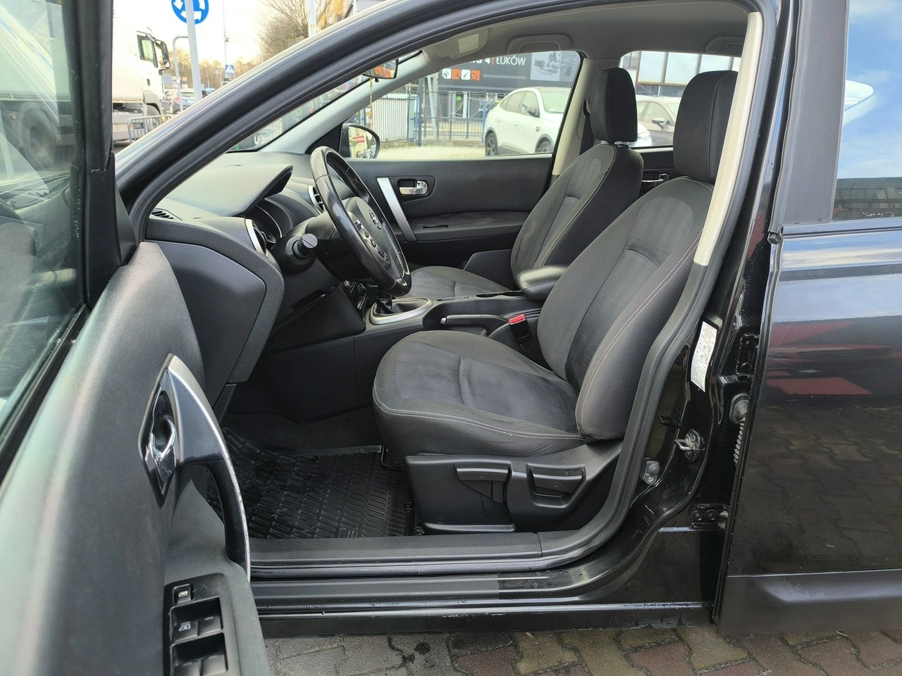 Nissan Qashqai - Zdjęcie 15