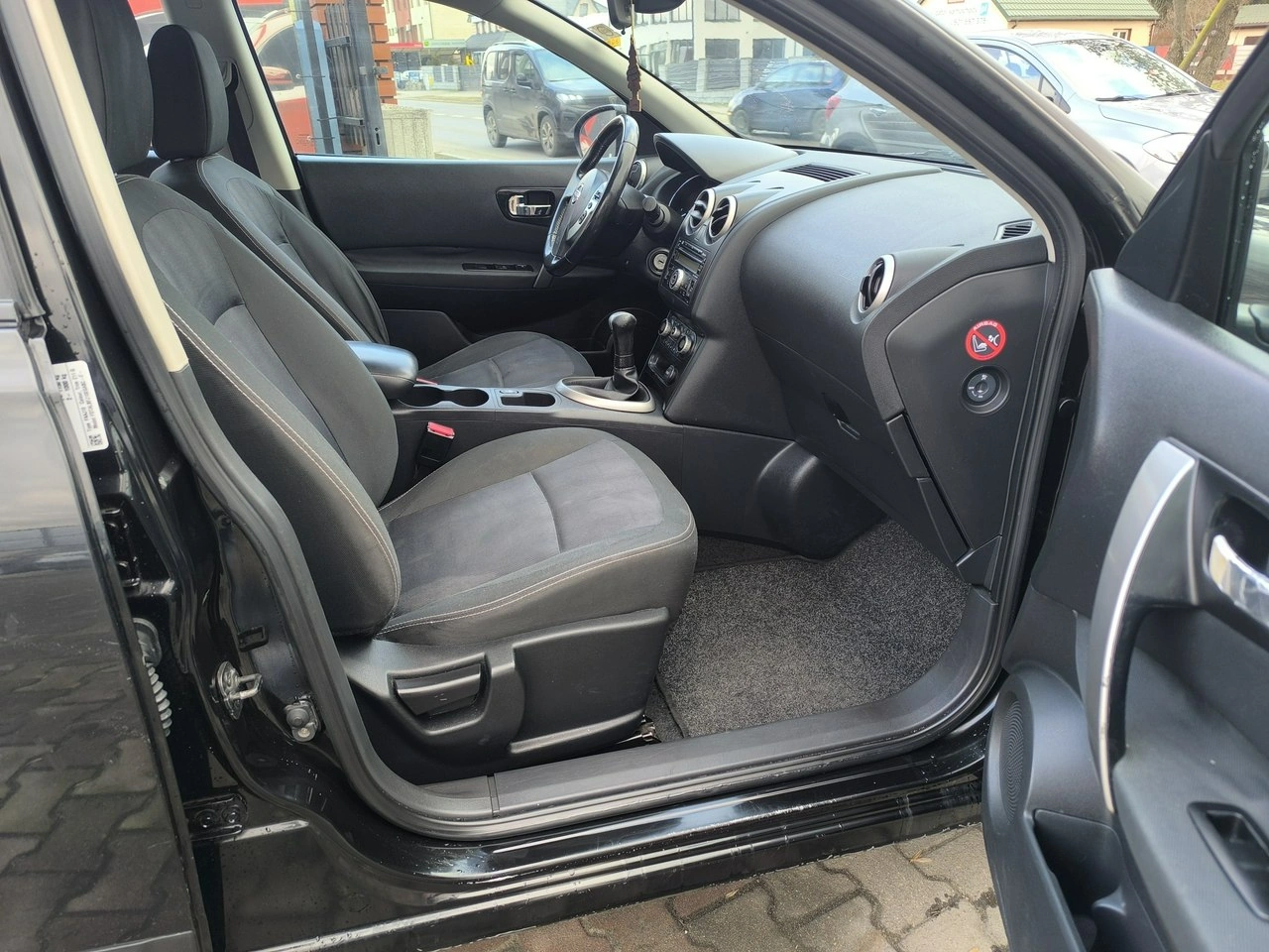 Nissan Qashqai - Zdjęcie 18