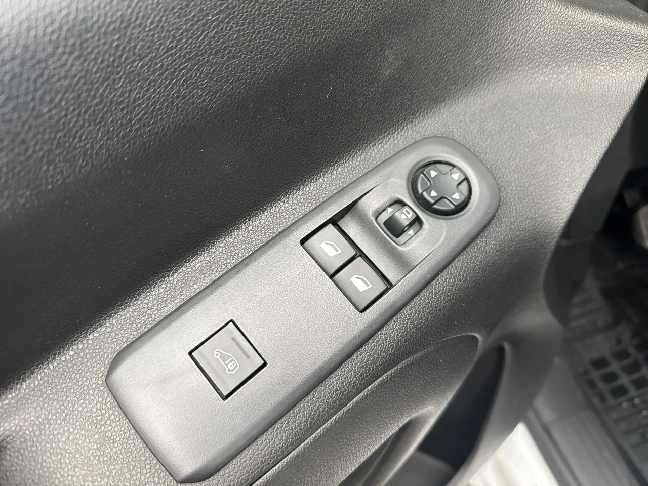 Opel Combo - Zdjęcie 11