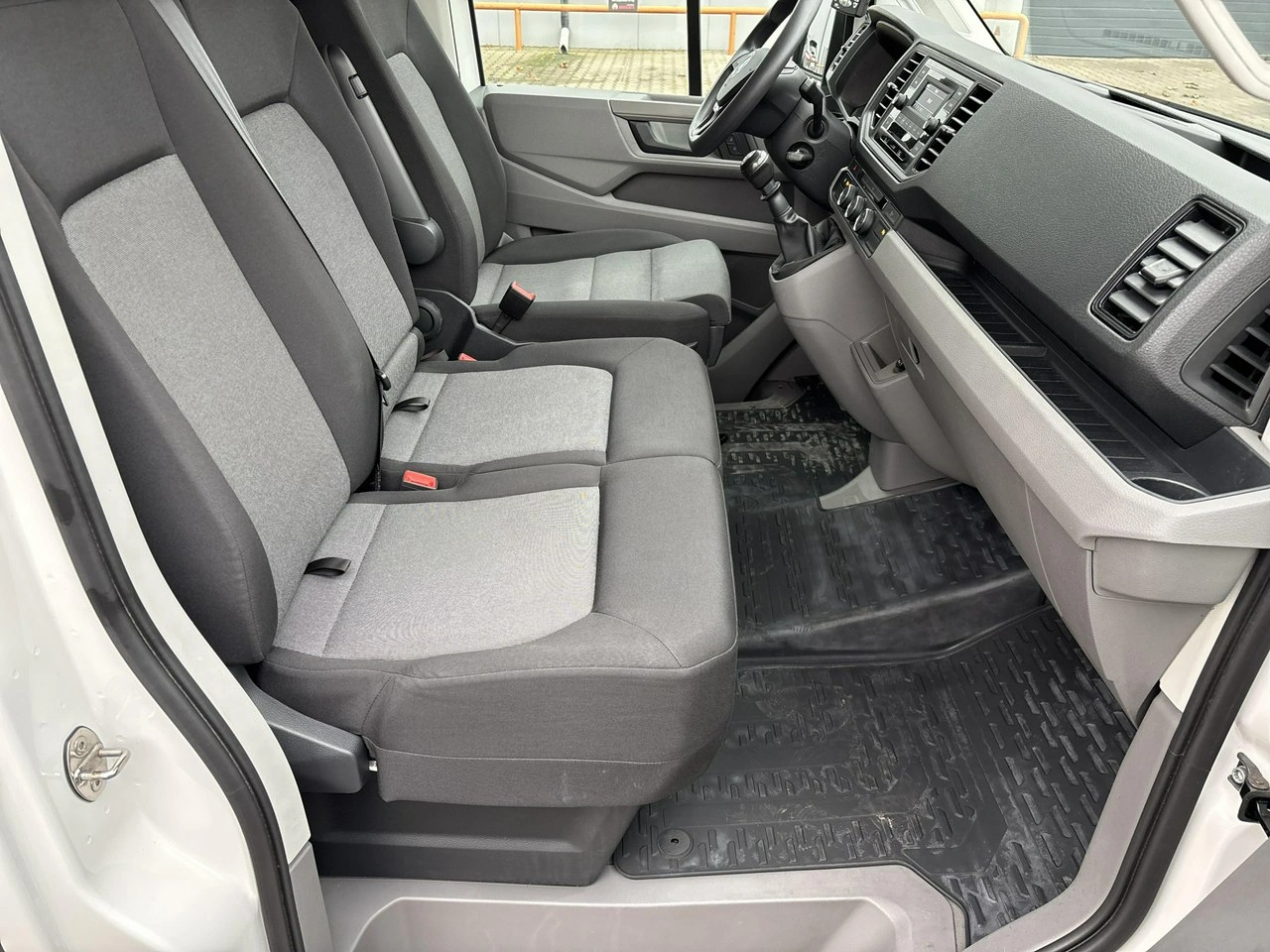 Volkswagen Crafter - Zdjęcie 17